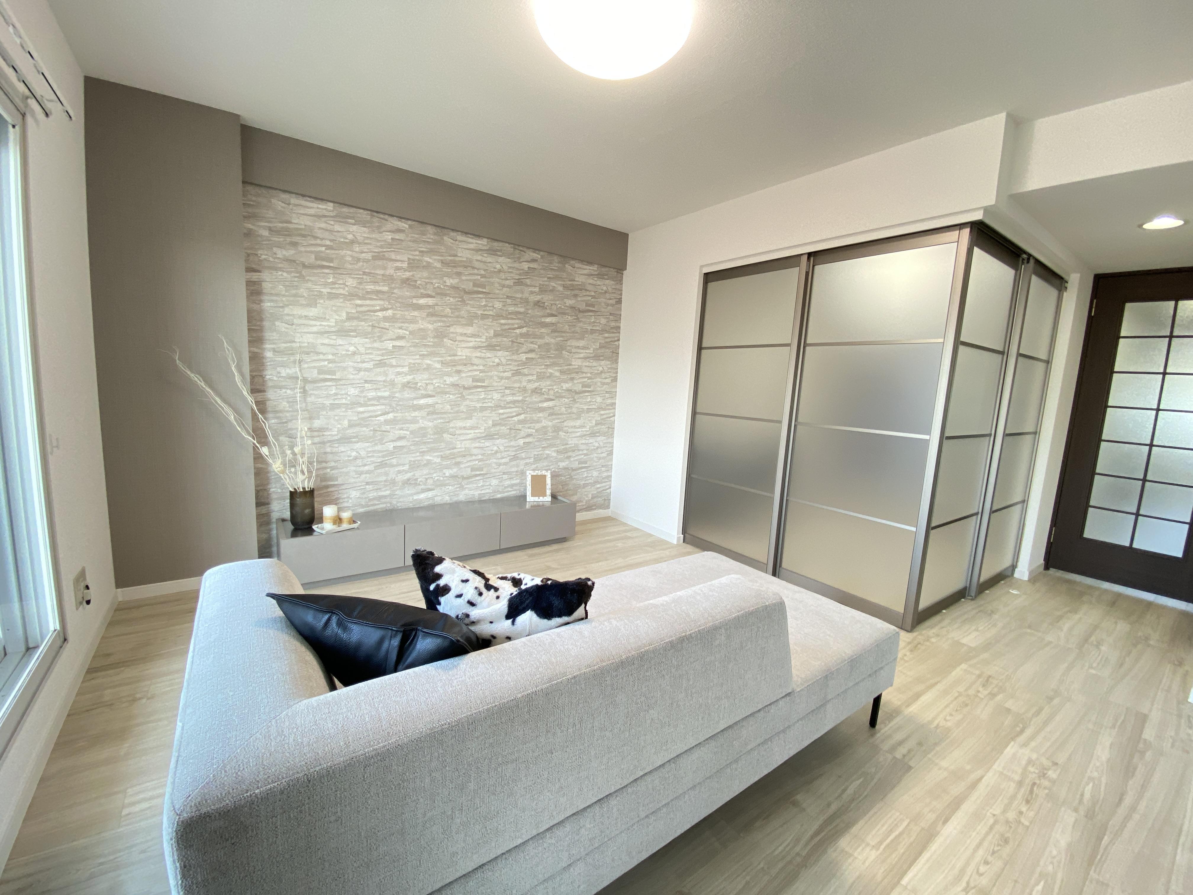 和室を洋室へ変更 建具もハンガータイプへ 開ければ4枚分解放へ