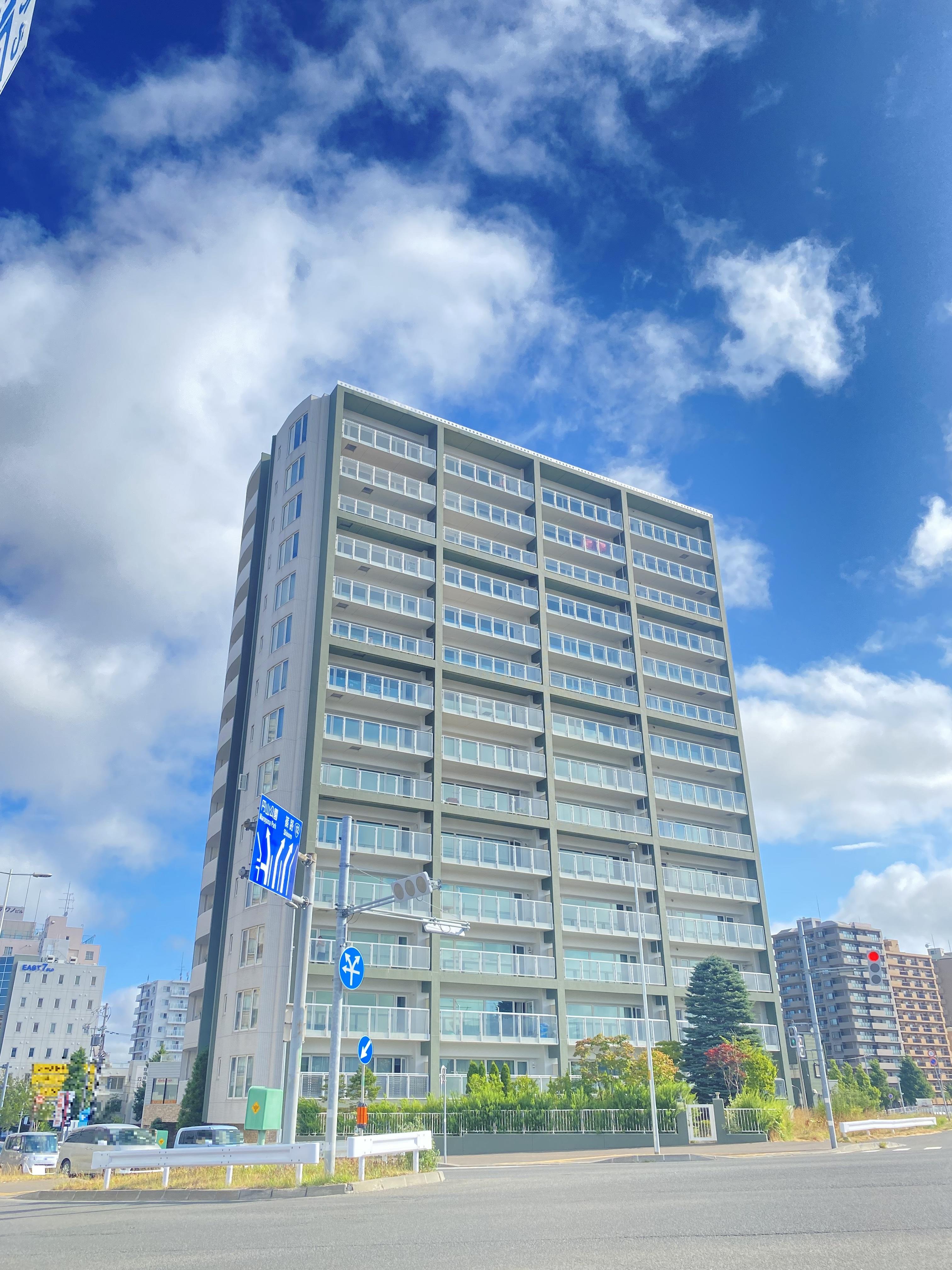 ラピスアクアシティー大通